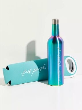 NWTFree People x Brumate Wine Chiller with carrying case.  Bag itself worth $39